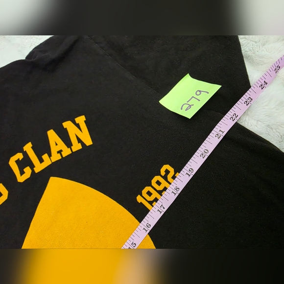 Hot Topic Black and Yellow Wu-Tang Clan Tee - Picture 6 of 7